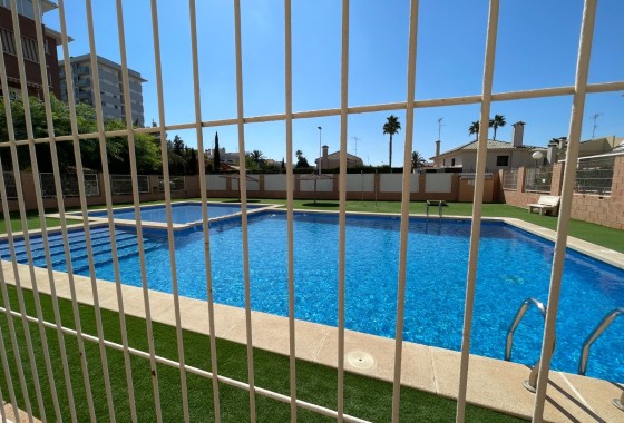 Sale - Town house -
Elche - Center