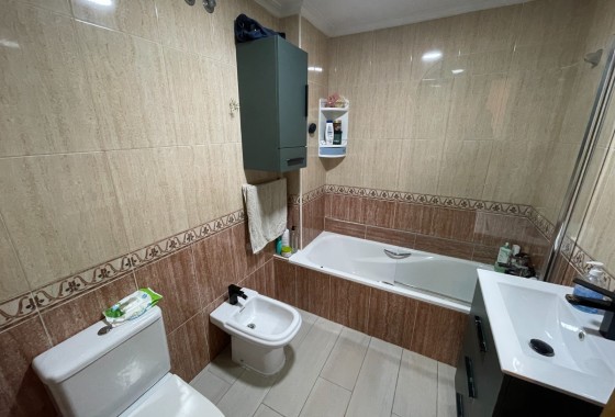 Revente - Appartement -
Torrevieia - Torrevieja