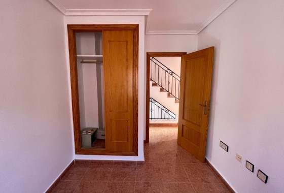 Herverkoop - Stadswoning -
Los Montesinos - La Herrada