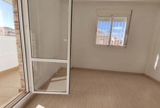 Herverkoop - Stadswoning -
Rojales - Lo Marabú