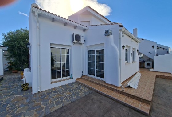 Sprzedaż - Willa wolnostojąca -
Fortuna - Urbanizacion las kalendas