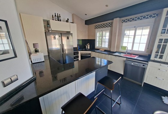 Sprzedaż - Willa wolnostojąca -
Fortuna - Urbanizacion las kalendas