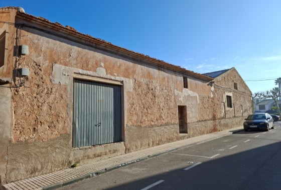 Revente - Maison de ville -
Pinoso