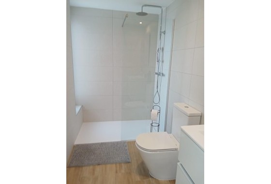 Herverkoop - Appartement / Flat -
Torrevieja - Punta Prima