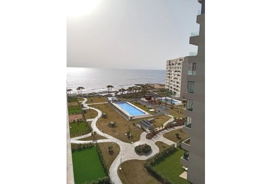 Herverkoop - Appartement / Flat -
Torrevieja - Punta Prima