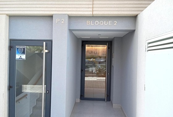 Herverkoop - Appartement / Flat -
Torrevieja - Punta Prima