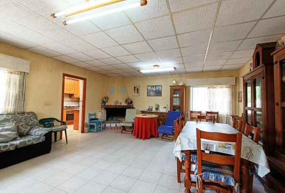 Herverkoop - Vrijstaande Villa -
Hondón de los Fráiles