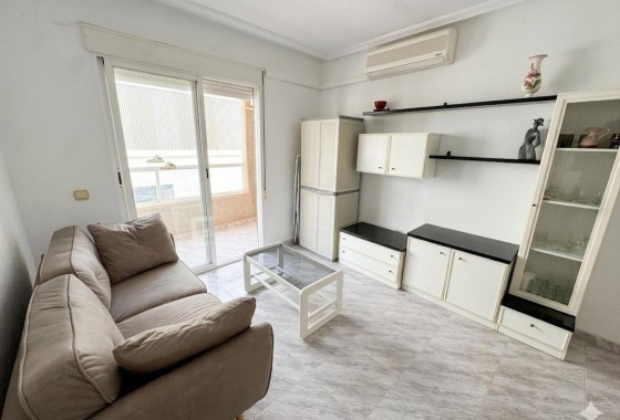 Herverkoop - Appartement / Flat -
Torrevieja - Estacion de autobuses
