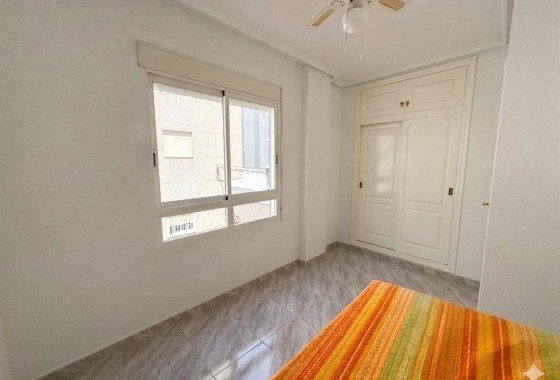 Herverkoop - Appartement / Flat -
Torrevieja - Estacion de autobuses