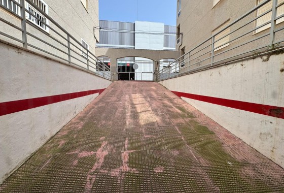 Herverkoop - Appartement / Flat -
Torrevieja - Estacion de autobuses