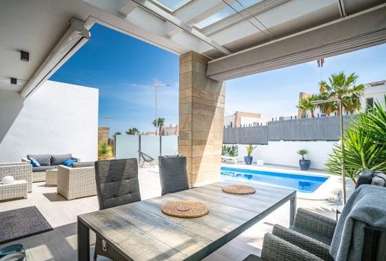 Herverkoop - Vrijstaande Villa -
Algorfa - La Finca Golf