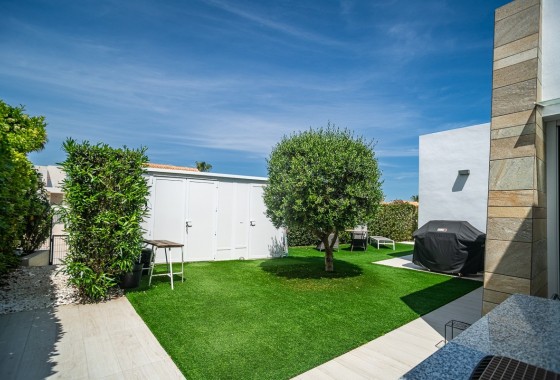 Herverkoop - Vrijstaande Villa -
Algorfa - La Finca Golf