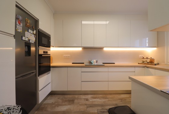 Resale - Freistehende Villa -
Orihuela Costa - Villamartin