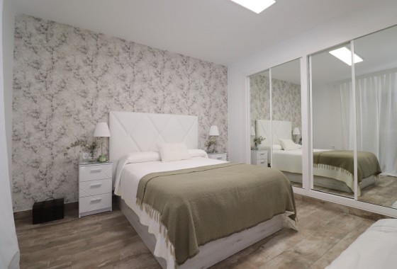 Resale - Freistehende Villa -
Orihuela Costa - Villamartin