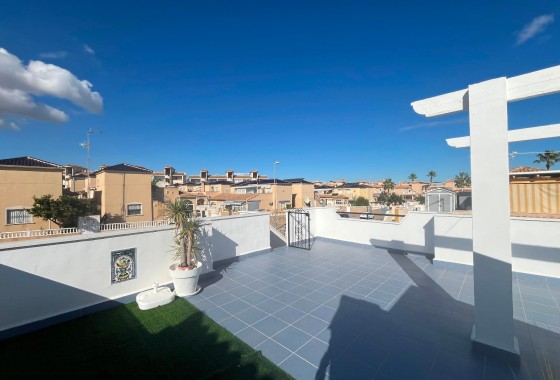 Venta - Apartamento / Piso -
Punta Prima - Serena