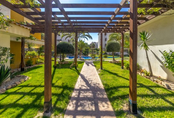 Resale - Wohnung / Appartement -
Torrevieja - Punta Prima