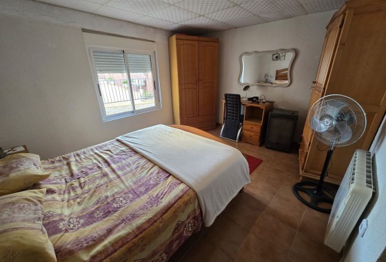 Sprzedaż - Willa wolnostojąca -
SAX