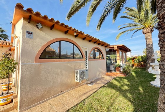 Resale - Detached Villa -
Cabo Roig