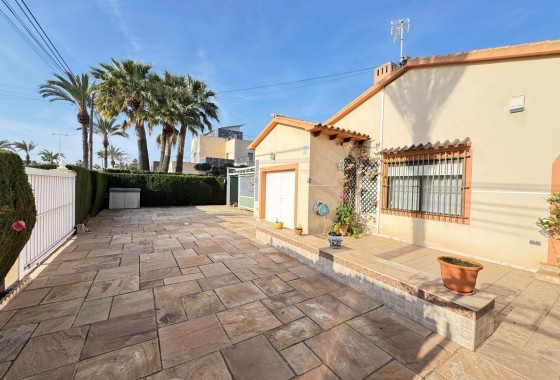 Resale - Detached Villa -
Cabo Roig