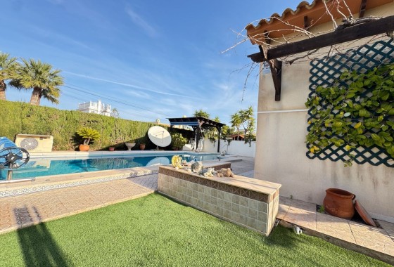 Resale - Detached Villa -
Cabo Roig