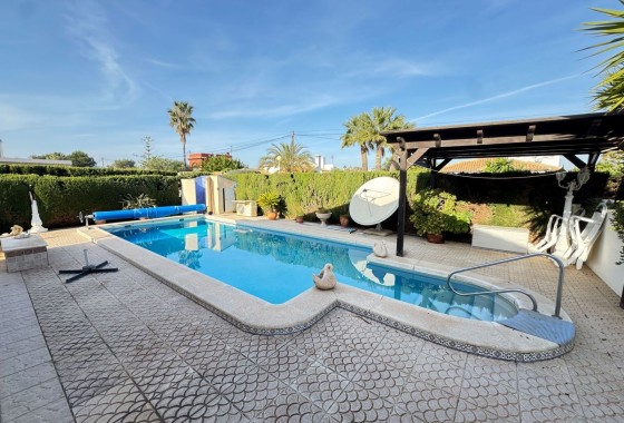 Resale - Detached Villa -
Cabo Roig