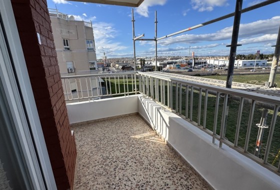 Herverkoop - Appartement / Flat -
Punta Prima