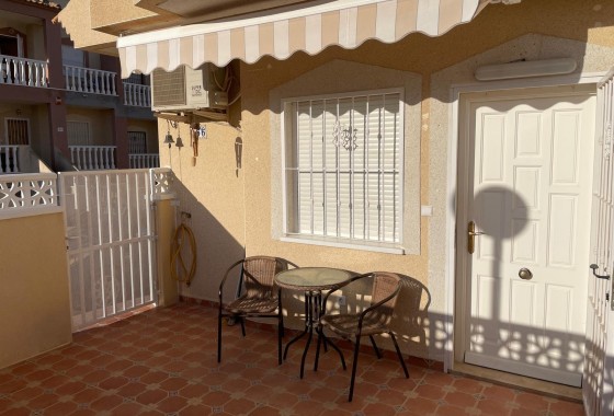 Resale - Stadthaus -
Villamartín