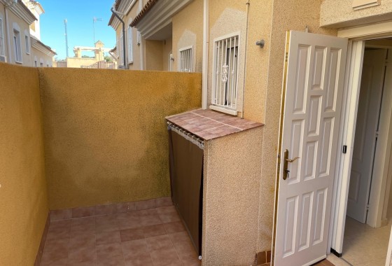 Resale - Stadthaus -
Villamartín