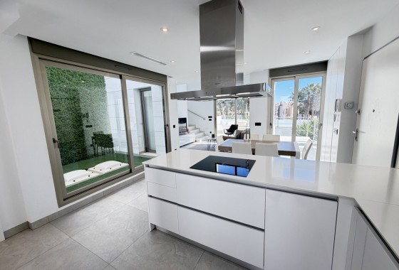 Resale - Freistehende Villa -
Villamartín