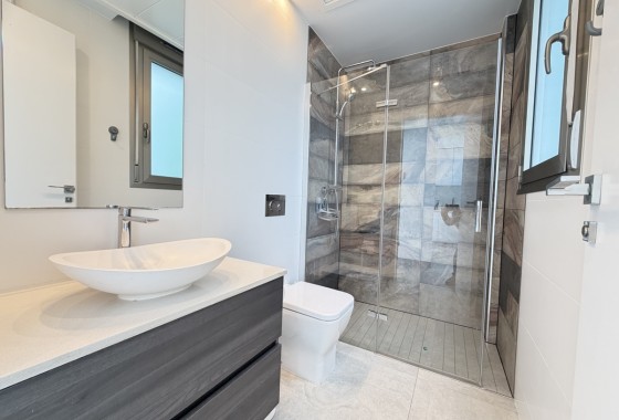 Resale - Freistehende Villa -
Villamartín