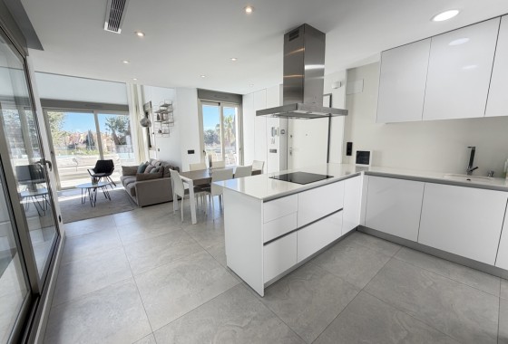 Resale - Freistehende Villa -
Villamartín