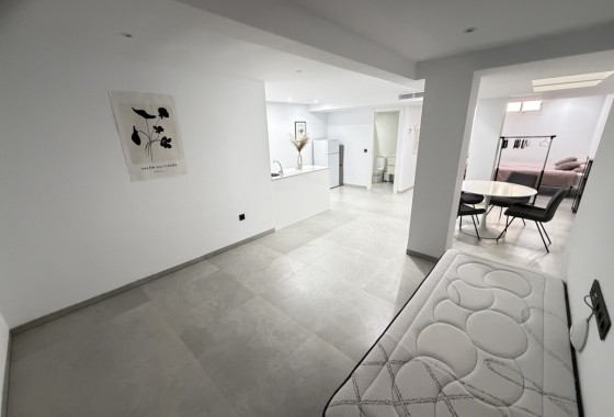 Resale - Freistehende Villa -
Villamartín