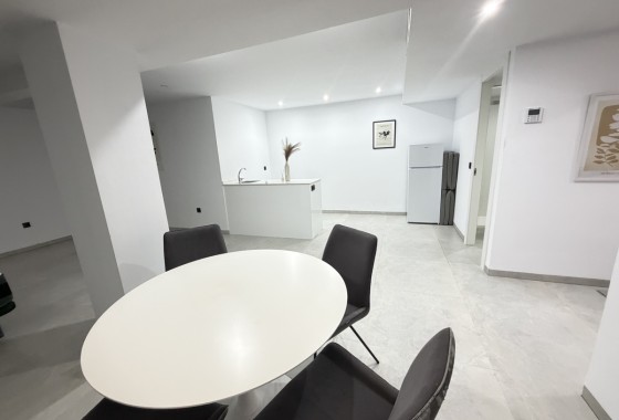 Resale - Freistehende Villa -
Villamartín