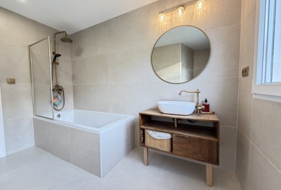Revente - Villa Individuelle -
Villamartín