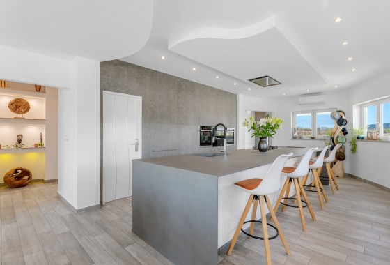 Revente - Villa Individuelle -
Torremendo
