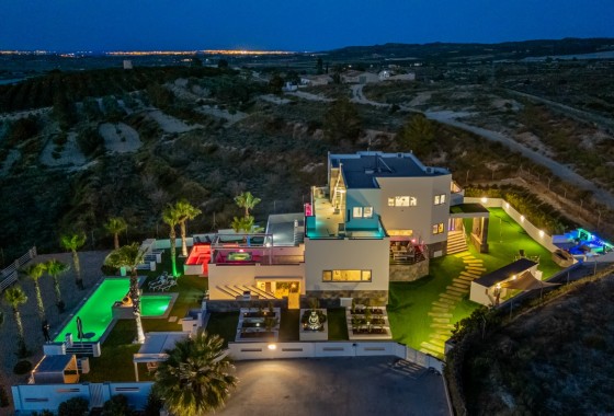 Revente - Villa Individuelle -
Torremendo