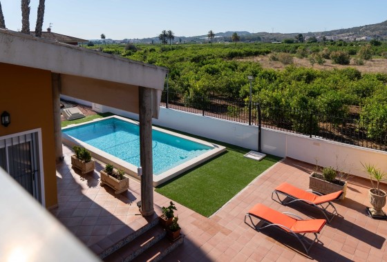 Sprzedaż - Finca / Dom wiejski -
Orihuela