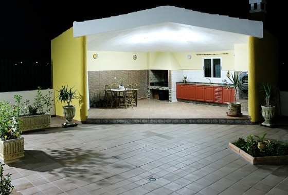 Sprzedaż - Finca / Dom wiejski -
Orihuela