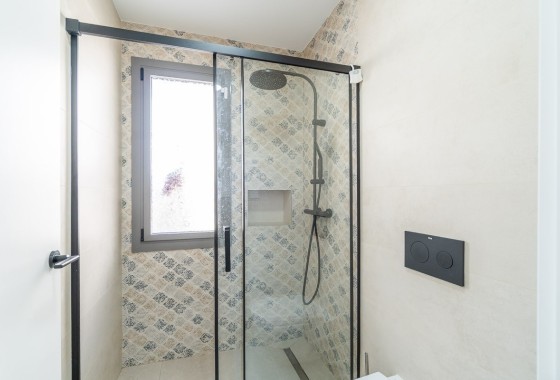 Resale - Freistehende Villa -
Orihuela Costa - Villamartin Golf