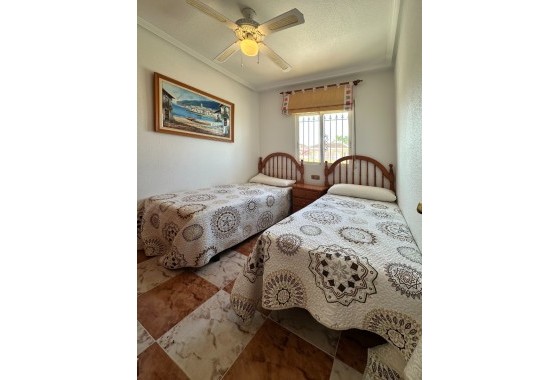 Herverkoop - Stadswoning -
Orihuela Costa - Cabo Roig