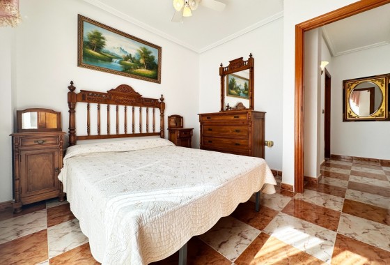 Herverkoop - Stadswoning -
Orihuela Costa - Cabo Roig