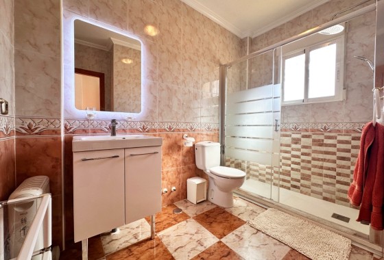 Herverkoop - Stadswoning -
Orihuela Costa - Cabo Roig