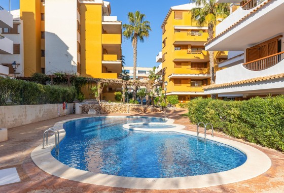 Resale - Wohnung / Apartment -
Torrevieja - Punta Prima