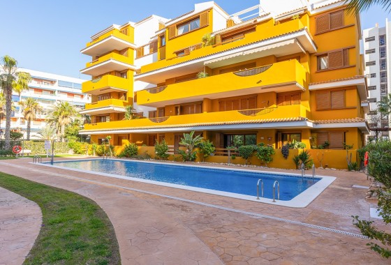 Resale - Wohnung / Apartment -
Torrevieja - Punta Prima