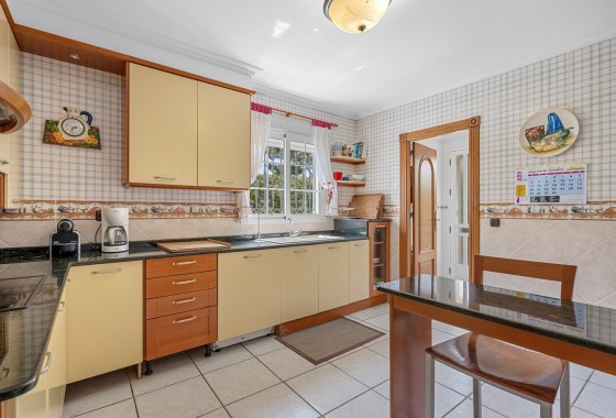 Herverkoop - Vrijstaande Villa -
Torrevieja - La Mata