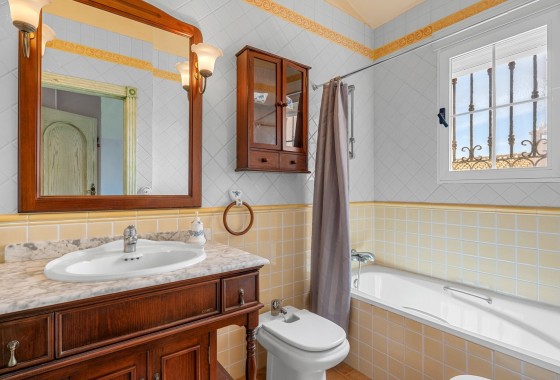 Herverkoop - Vrijstaande Villa -
Torrevieja - La Mata