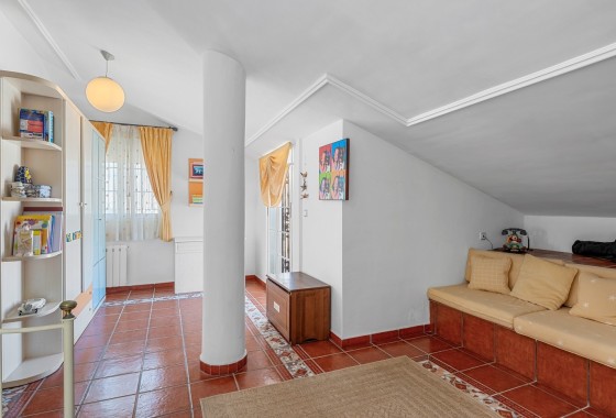 Herverkoop - Vrijstaande Villa -
Torrevieja - La Mata