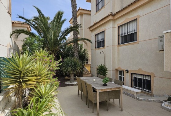 Resale - Detached Villa -
Rojales - La Marquesa