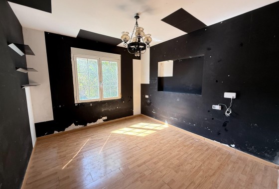 Sale - Villa -
Torrevieja - Playa de los Locos