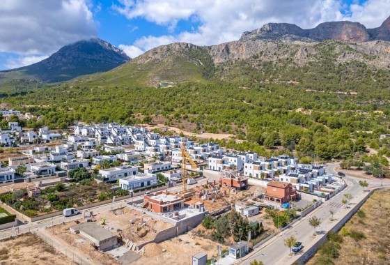 Nowa konstrukcja - Willa wolnostojąca -
Polop - Novapolop